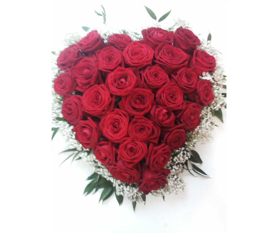 Cuore di rose rosse